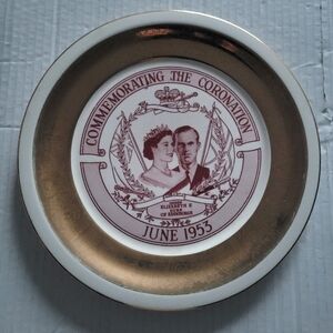 Queen Elizabeth II Commemorating The Coronation June 1953 Plate 9.2" Wide Canada